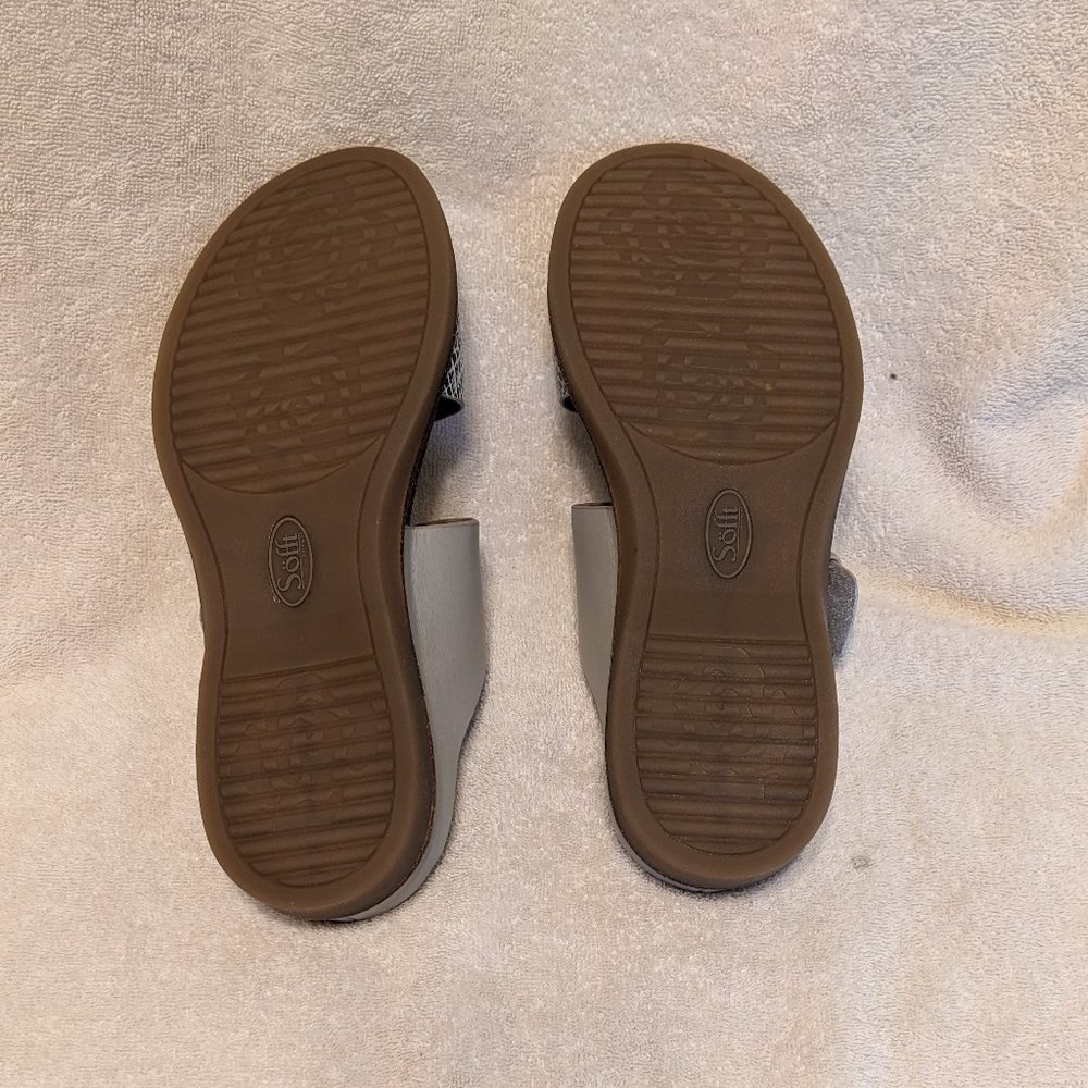 Sofft Braye Light Grey/Natural Leather Slide Sandals - Picture 3 of 5